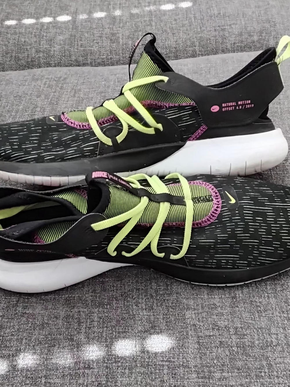 Nike Flex Contact 3 Men's Running Shoes Black/Volt Glow AQ7484-001. Size 14
